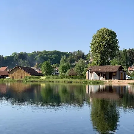 Camping De La Sarre *