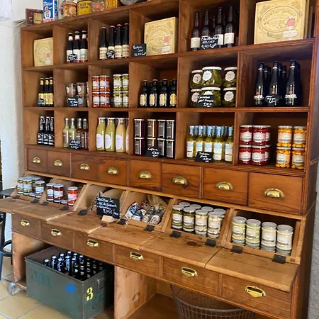 De La Sarre Campeggio *